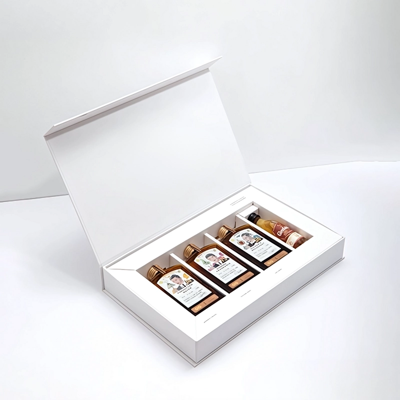 Magnetic Gift Boxes with hinged lid and concealed magnetic closure